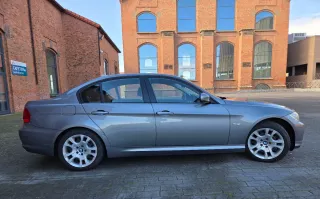 BMW 318D Sport Automático