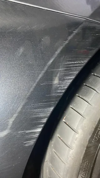 PULIDO DE CARROCERÍA Y FAROS