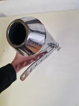 Escape de moto cromado