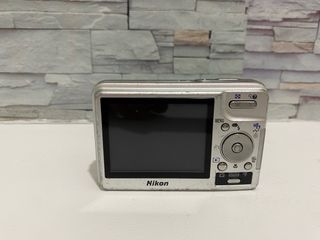 Cámara Nikon Coolpix S2 Plata