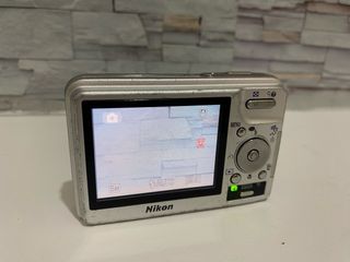 Cámara Nikon Coolpix S2 Plata