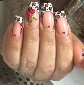 Manicurista profesional a domicilio en Madrid