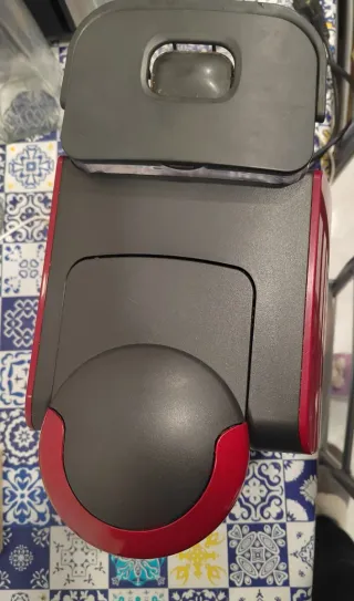 Cafetera Tassimo Bosch Roja