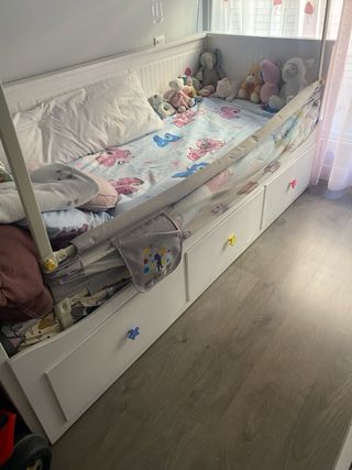 Cama Ikea