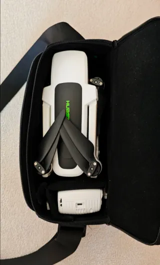 Pacchetto completo con drone Hubsan Zino 2+