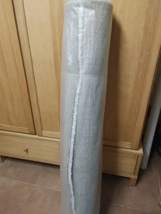 Alfombra beige poliéster