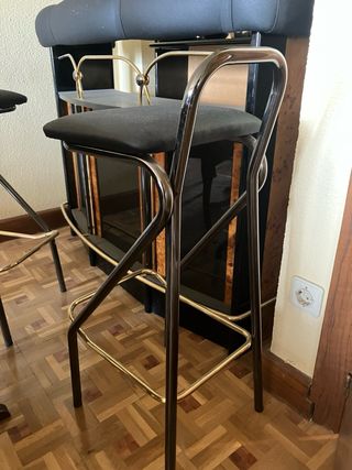 Bar Vintage con Estantería y 2 Taburetes