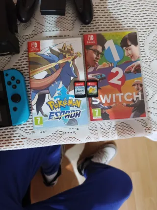 Nintendo Switch Azul/Rojo + Juegos (Negociable)