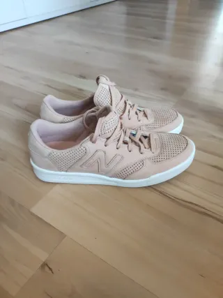 Zapatillas New Balance Rosa y Blanco