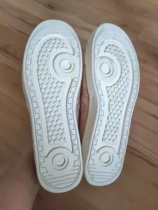 Zapatillas New Balance Rosa y Blanco