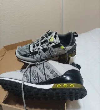 Zapatillas Cruyff Grises y Negras