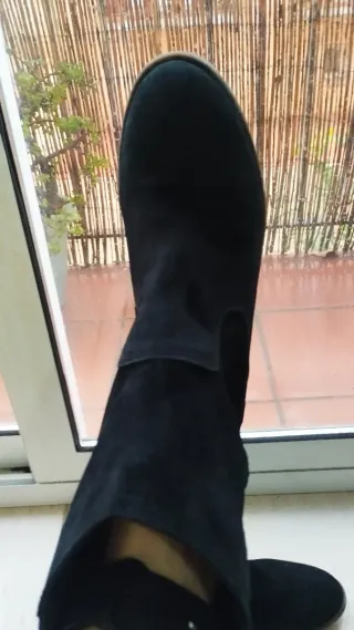 Botines piel serraje negros