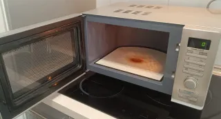 URGE!! Microondas LG plateado