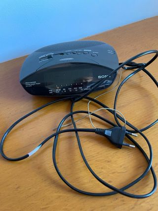 Radio Reloj Despertador Sony ICF-C215