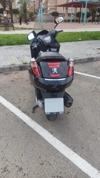 Scooter Maxiscooter 255cc Automática
