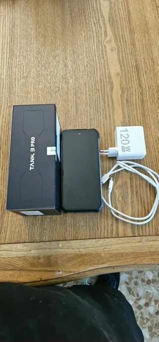 Ulefone Tank 3 Pro Antigolpes + Cargador