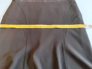 Conjunto Blusa Blanca y Falda Marrón