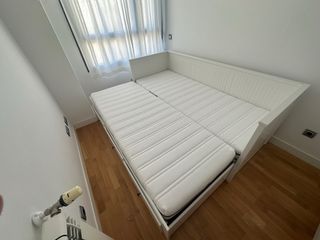 Diván IKEA HEMNES con 3 cajones + 2 Colchones