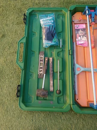 Maquina de cortar azulejos y solería