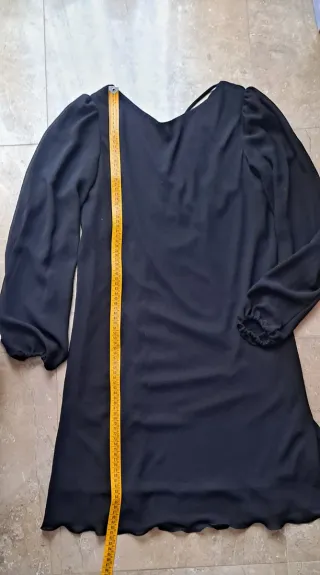 Vestido negro fluido