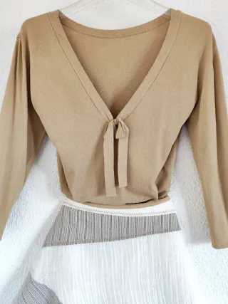 Conjunto Top y Falda Beige y Blanco