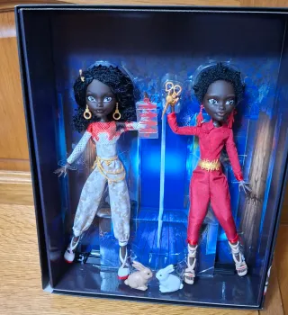 Monster High Skullcollector US Adelaide y Red