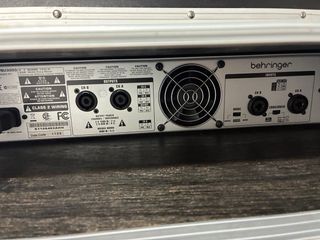 Etapa de Potencia Behringer NU3000