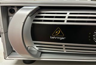 Etapa de Potencia Behringer NU3000