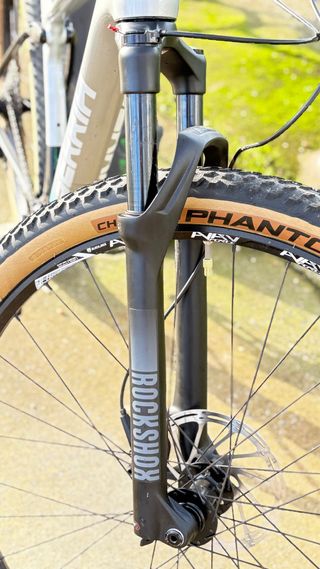 Berria Bravo Talla M - Carbono