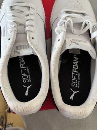 Zapatillas Puma Carina Blancas y Negras