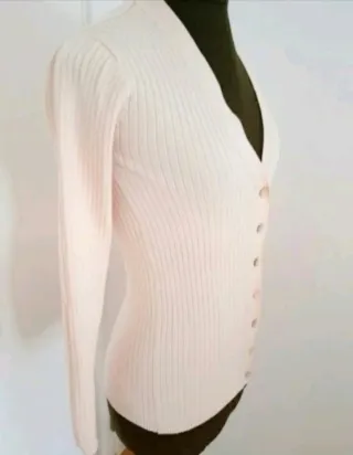 Chaqueta de punto Zara beige ajustada