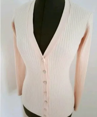 Chaqueta de punto Zara beige ajustada