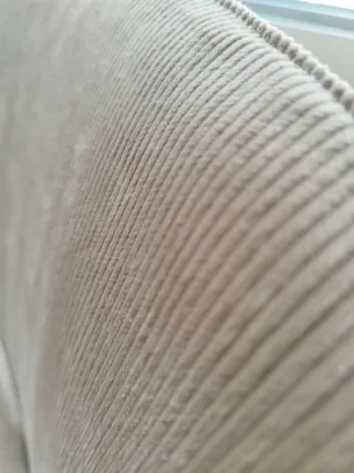 Mesa alta y 2 banquetas