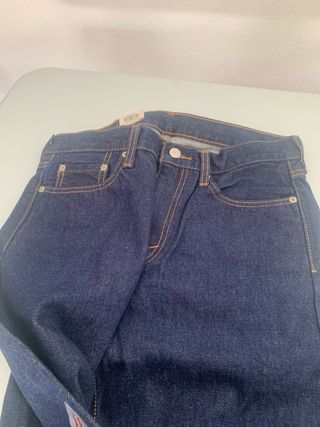 Pantalón Levis 514 Straight W30 L30 Nuevo 75 euros