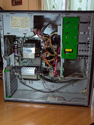 PC Retrogaming Vintage Pentium IV + Geforce 7600GS