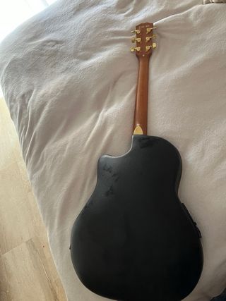 Guitarra Electroacústica Negra