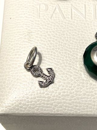 Lote Pandora: Ancla, Corazón, Verde y más