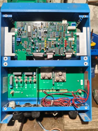 Victron MultiPlus 24/5000/120 Inversor Cargador