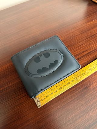 Cartera Batman negra original DC. Nueva, en caja