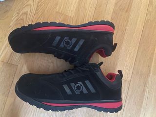 Zapatos de trabajo negros