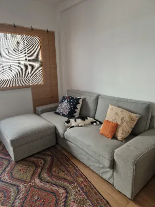 Sofá KIVIK IKEA gris 3 plazas + reposapiés