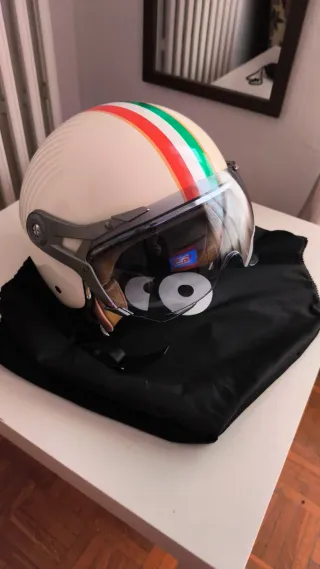 Casco Moto Vintage con Visera y Bandas