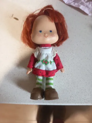 Muñeca Tarta de Fresa Años 80