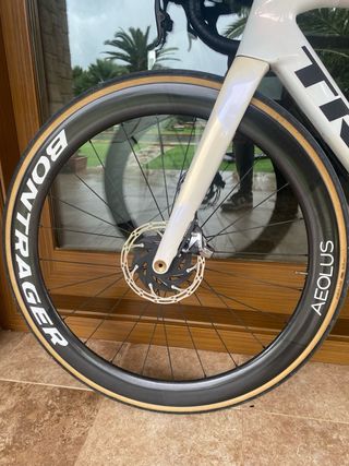 TREK MADONE SLR 9 AXS GEN 8