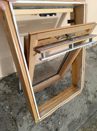 Ventana Velux Madera 55x78cm