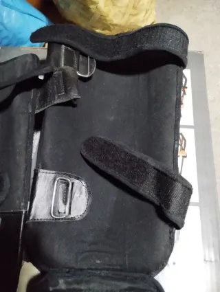 Espinilleras Kick Boxing Dread Charlie