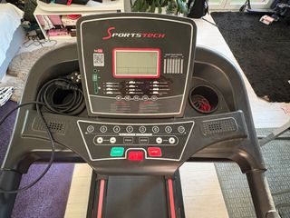 Cinta de correr Sportstech F31 casi sin uso