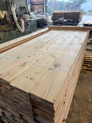 Madera Tablones de Castaño cepillado