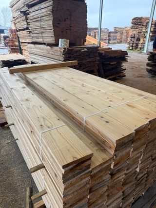 Madera Tablones de Castaño cepillado