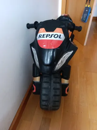 Moto correpasillos Repsol Injusa